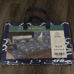 Luxury Blue and White King Bedsheet Set